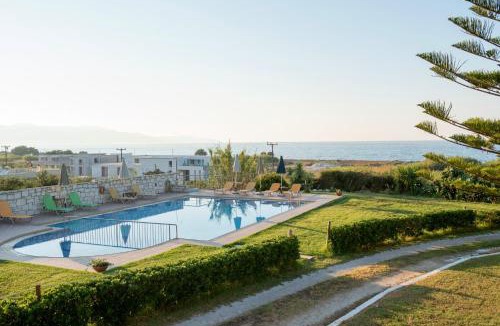 Pyrgos Psilonerou Apartment | Christiana Apartments