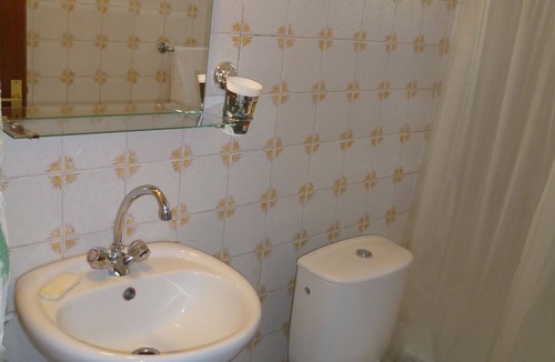 Nicosia Apartment | City center private 2 bedroom apartment in Dimofontos str.