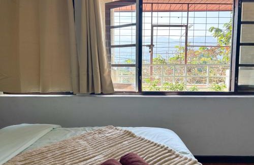 Nimman Apartment | City center room with mountain view