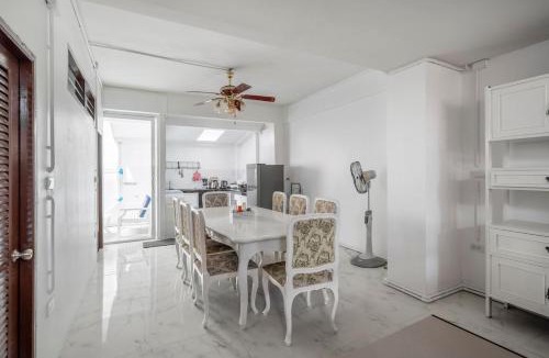 Prawet House | City Home 4BR near Hua Mak station with parking