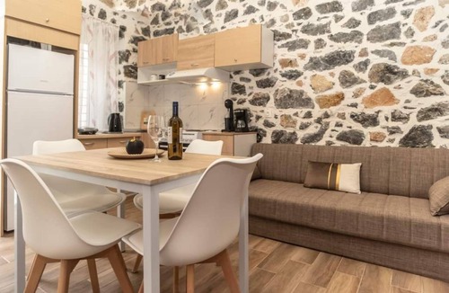 Pothia Apartment | City Stone Houses Kalymnos