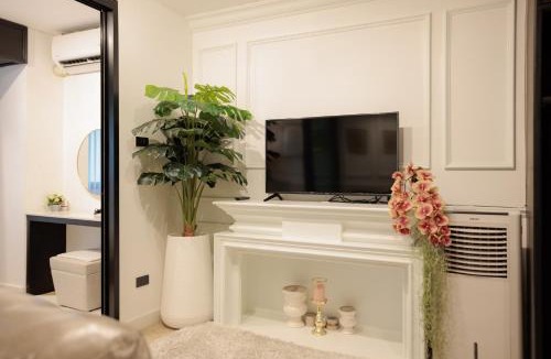 Nimman Apartment | Classic Modern Suite