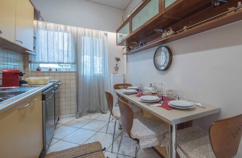 Irakleio Apartment | Classy Spacious Apartment in Irakleio, Athens