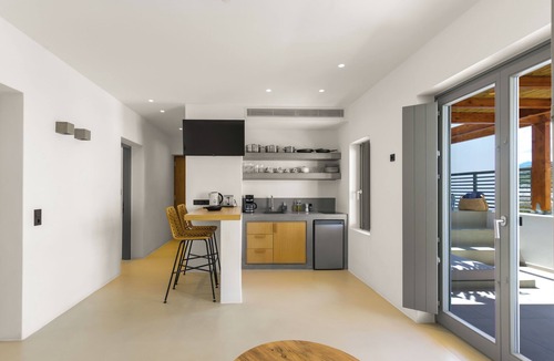 Naousa House | Clementina Paros