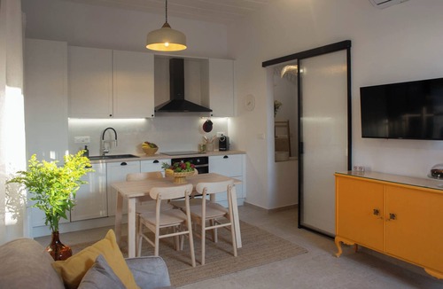 Argostoli Town House | Clementine's City House