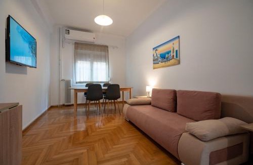 New Kypseli Apartment | Clio 3BR apartment in Kypseli by ΜΡS