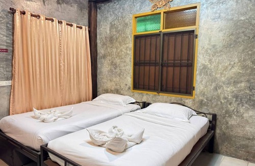 Old City Hotel | Collection O Baan Elephant Home