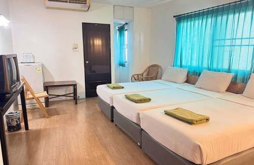 Chang Khlan Hotel | Collection O Night Bazaar Chiangmai