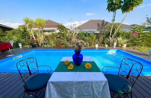 Chiang Rai Villa | Colorful Pool Villa -10 mins from airport/close to most attractions in Chiangrai