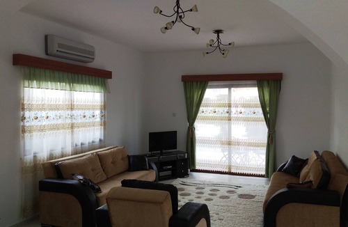 Bahceler Villa | Comfortable Holiday Villa close to Sea & Sandy Beach, Northern Cyprus. Fab!