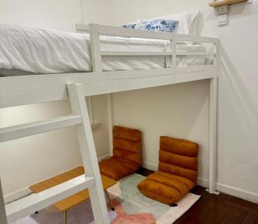 Bangkok Central Business District Hostel | Comfy Crib Hostel 2