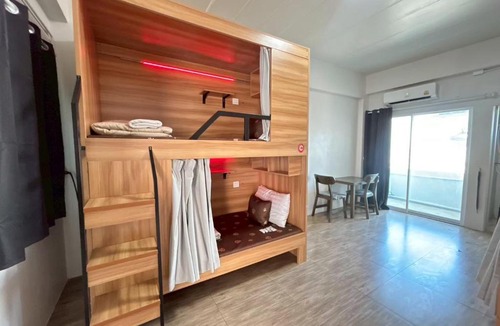 Racha Thewa Hotel | Comfy hotels Suvarnabhumi