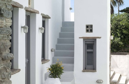 Mesi Condo | Conditioning In traditional island style - Four independent self-contained guest houses