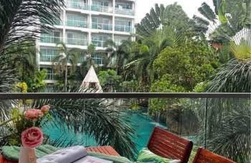 North Pattaya Apartment | Condo 2 Bedrooms 2 Bathrooms 100 walk to the beach