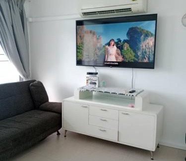 Ban Bang Saen Apartment | Condo The Beach Bangsaen 327/38