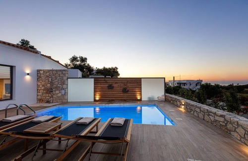 Sfakaki Villa | Contemporary 2 Bedroom Villa in Sfakaki - Private Pool, Sea Views (accessible for limited mobility)