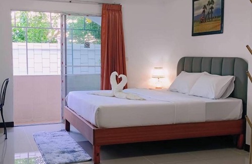 Lat Krabang Hotel | Convenient Resort