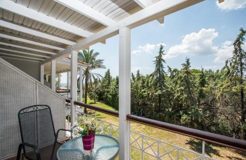 Gerakini Hotel | Coral Blue Beach Hotel Gerakini
