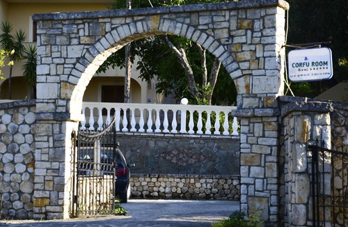 Dafnata Apartment | Corfu Room apartments