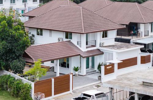San Sai Villa | Corner Home