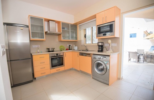 Pernera Villa | Cosy Pernera Villa, Private Pool, 8 mins Beach