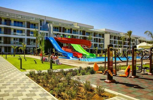 Trikomo Apartment | Courtyard