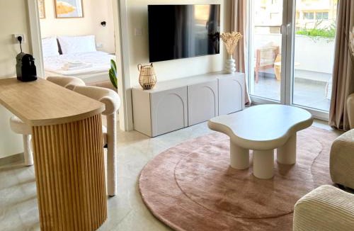 Perea Apartment | Covea by the Sea Boho Seaside Apartment, 400 m from the Beach