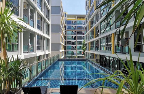 Khlong Kum Condo | Cozy 1-bedroom condo near MRT and Malls