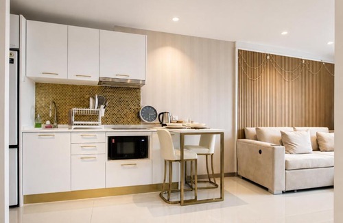 Phuket Apartment | Cozy 1BR near Central Phuket with Pool & Gym