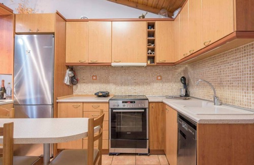 Marousi House | Cozy Apartment In Marousi