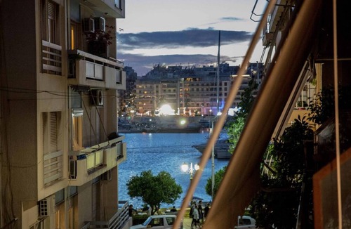 Pasalimani Apartment | Cozy apartment with sea view next to Marina Zeas!