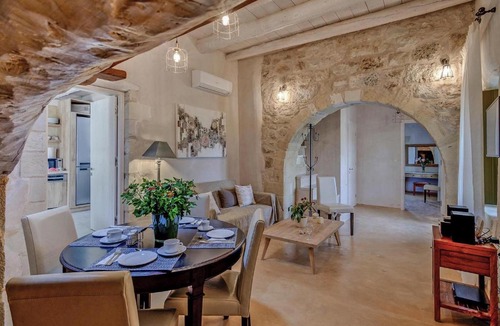 Kastellos House | Cozy holiday home in Cretan country style
