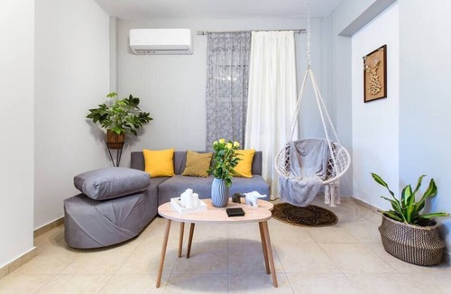 Galatas Apartment | Cozy Nikola's Vineyard Apartment Ground Floor