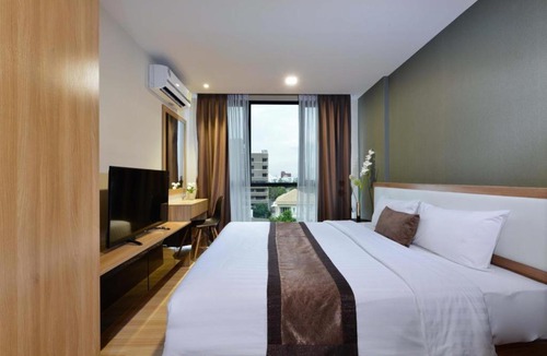 Ekkamai Apartment | Cozy Room 1BR Ekamai Condo