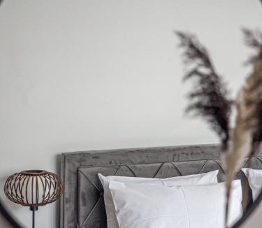 Mazotos Apartment | Cozy sea view Apartment