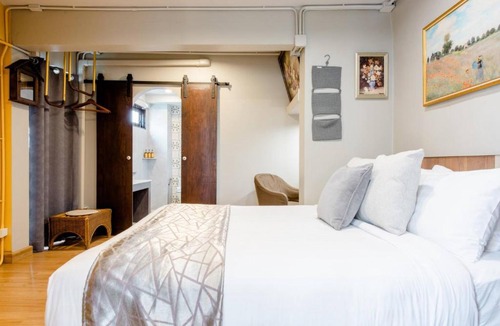 Bangkok Noi Bed & Breakfast | Cozy Studio in Old Town Bangkok