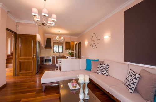 Kato Stalos Villa | Cozy villa near to Stalos beach