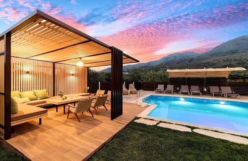 Kavallos House | Cretan Sunrise Villa Heated Private Pool