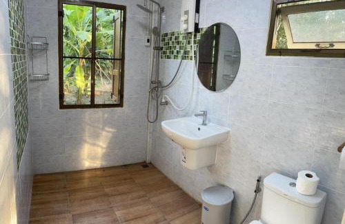 Srisa Chorakhe Noi House | Croc Camp