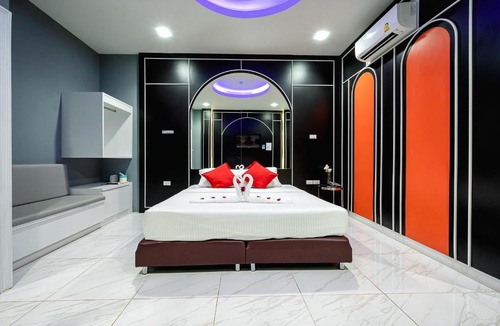 Noen Phra Hotel | Crystal Hotel โรงแรมคริสตัล