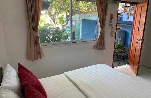 Don Muang Hostel | D Heart Homestay