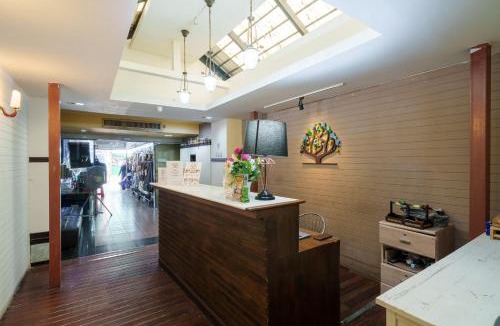 Talat Yot Hotel | Dancenter Khaosan Park Hotel