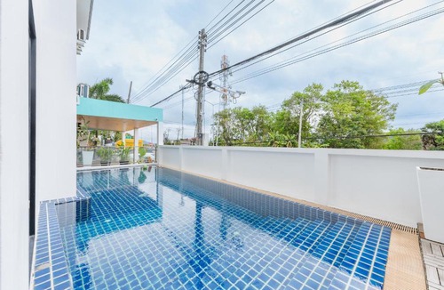 Ban Saiyuan Hotel | De Blue Sea Rawai Hotel