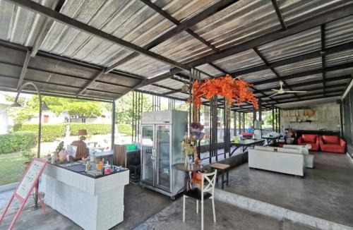 Si Racha House | De Coco House