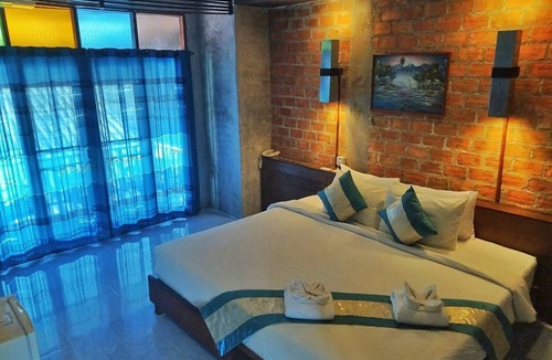 Tha Wang Tan Hotel | De Wiang Kum Kam