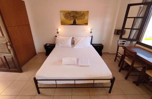 Stalida Apartment | Dedalos n2 Mountain View apartment-30 metres from the beach