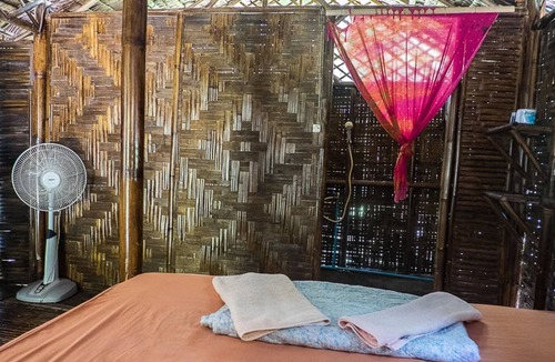Ranong Hotel | Deeland Bungalows