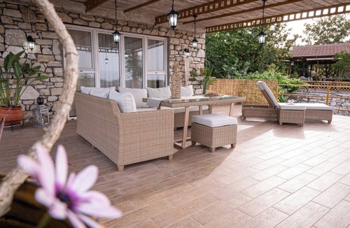 Amfilochia Cottage | Delightful cottage with AC in charming Amfilochia