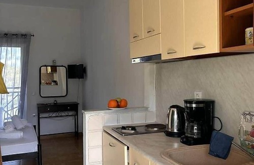 Notos Apartment | Dellis Studios Corfu - Sea Views near the Beach