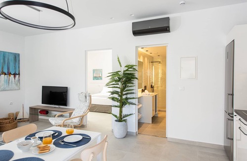 Chania Town Apartment | Deluxe Apartment - Cozy Corner Chania Downtown